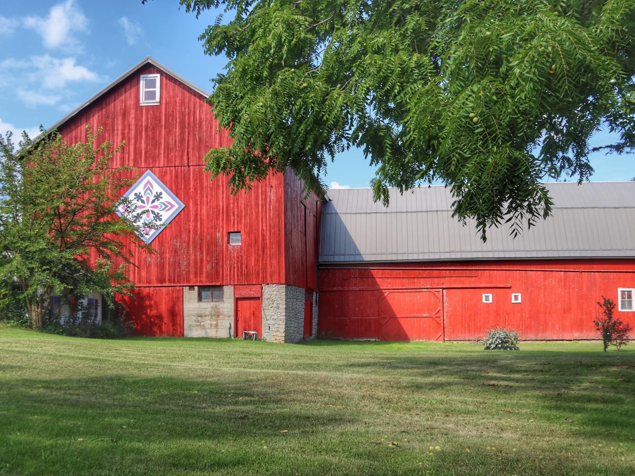 Deco Foil - Green — Red Barn Quilting